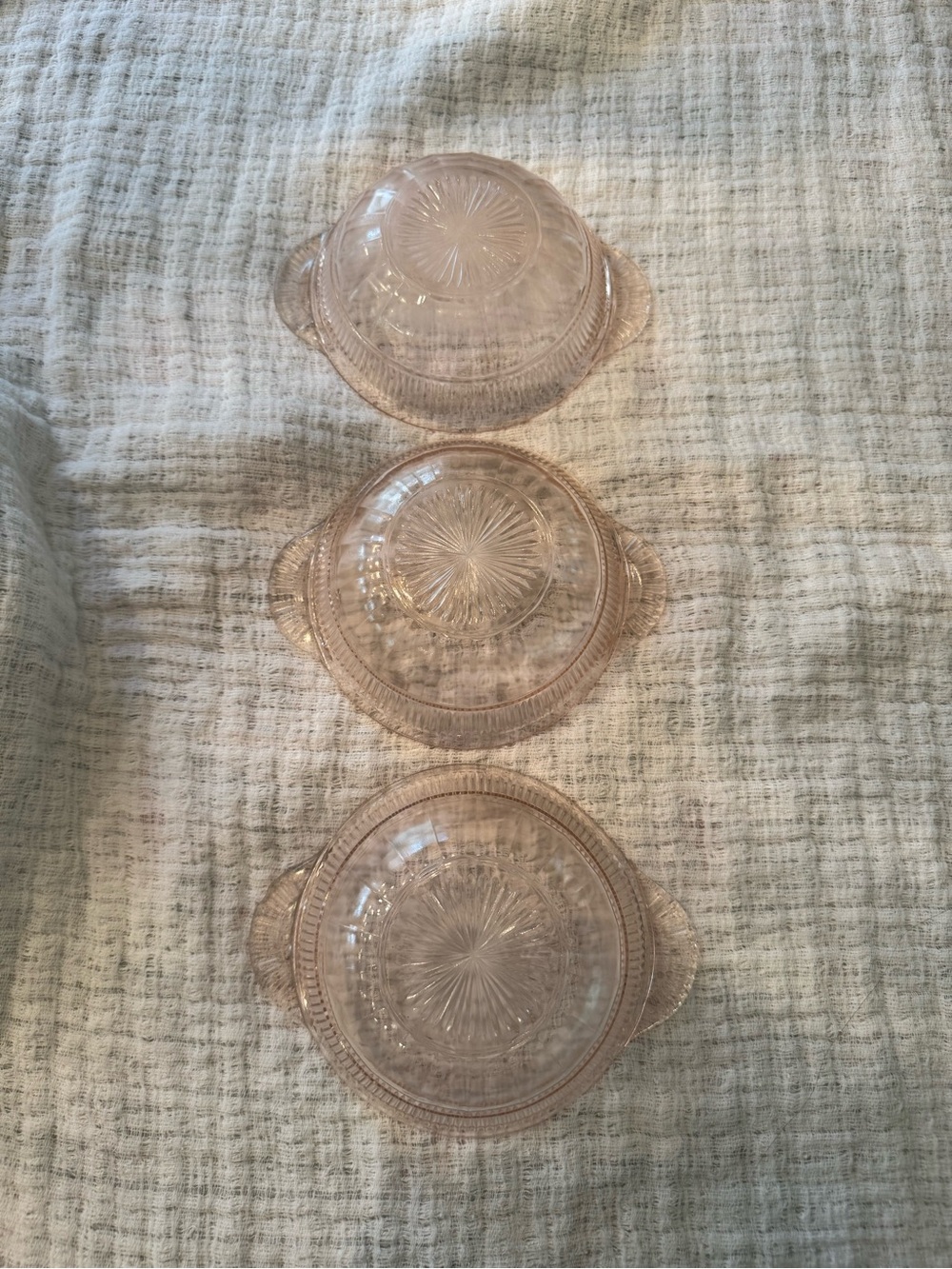 3 Anchor Hocking Coronation Pink depression glass bowl - Picture 2 of 6